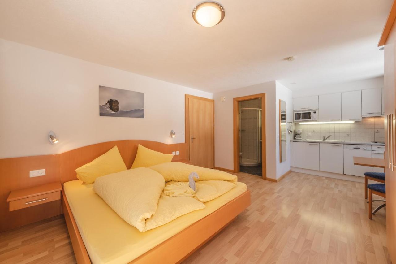 Jil-Marie Samnaun Studiowohnung Nummer 3 외부 사진
